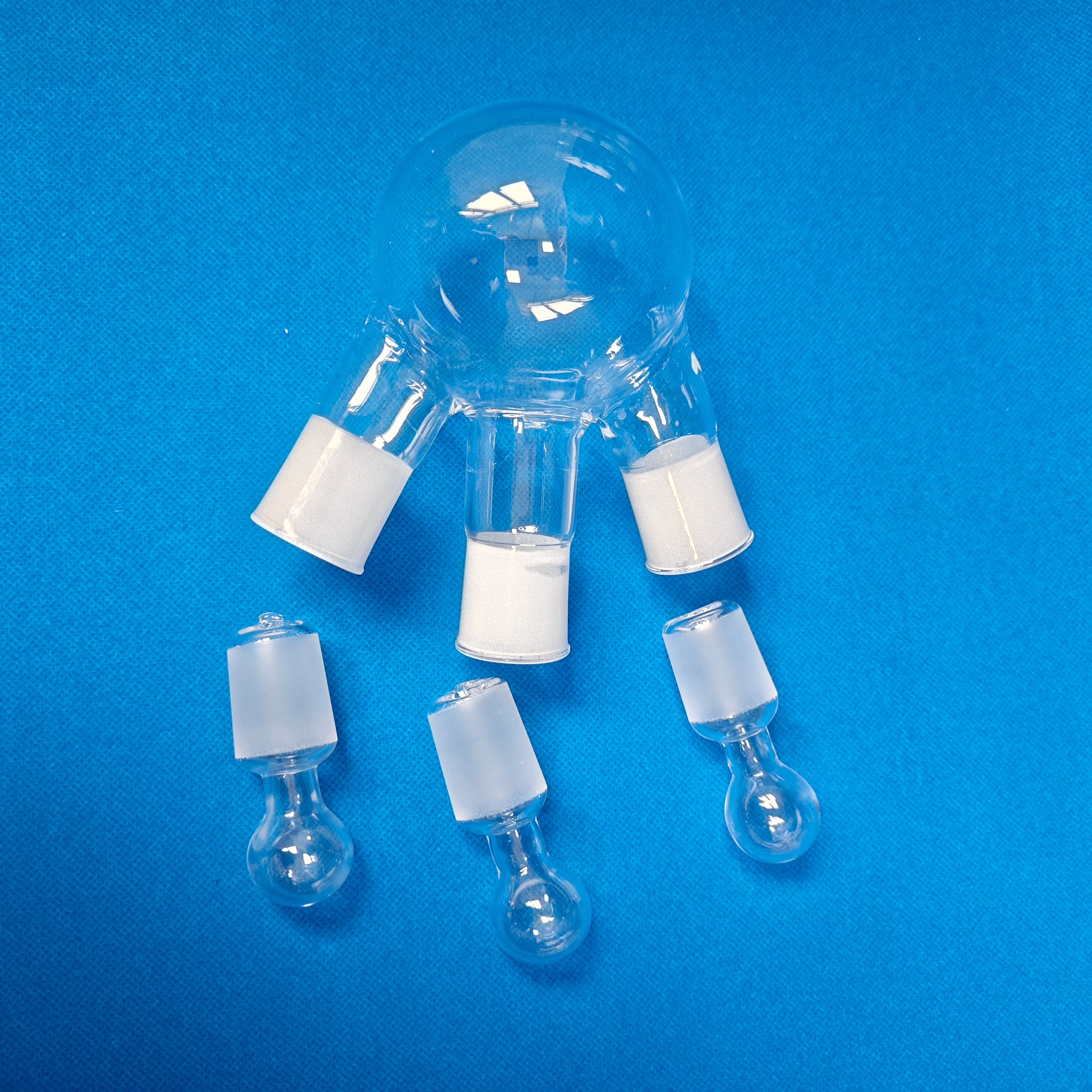 Three-Neck Fused Quartz Glass Flasks with Standard Mouth 24/29
